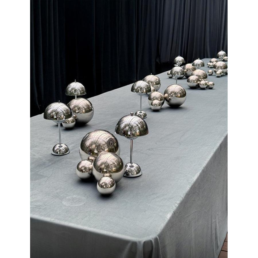 Беспроводная led-лампа Dome Silver - Фото миниатюра 9