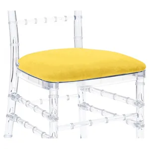 Чехол для подушки Кьявари из желтого бархата