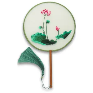 Веер «Чино» с кисточкой