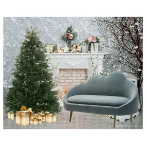 Фотозона новогодняя N1 (диван, елка, мех, световой занавес)