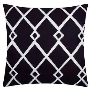 Чехол на подушку Black or White 4