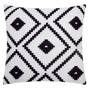 Чехол на подушку Black or White 2