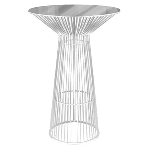 Коктейльный стол белый