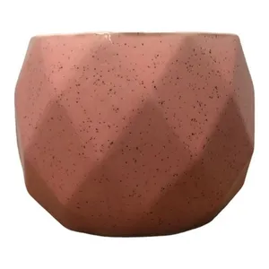 Кашпо гранёное розовое