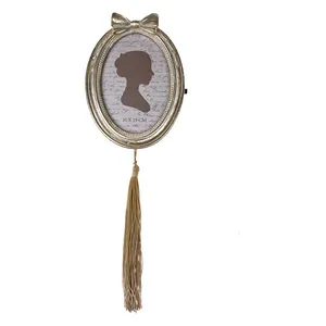 Фоторамка с кисточкой