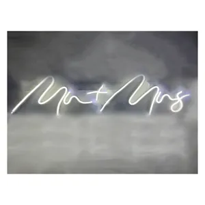 Неоновая вывеска Mr. + Mrs белая - Фото 3